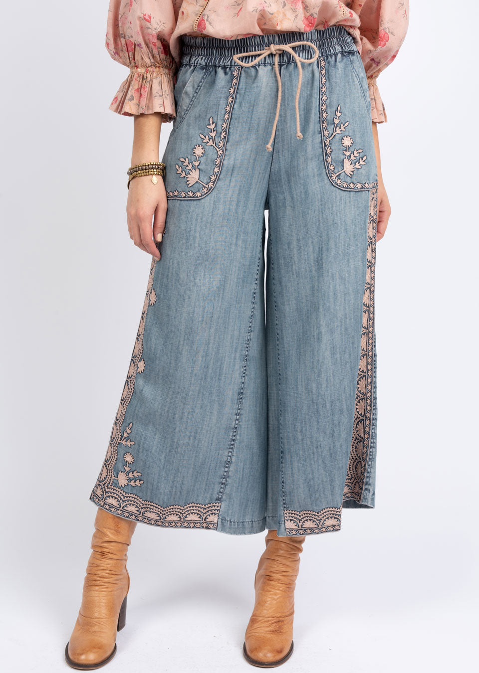 BORDER EMBROIDERED DENIM PANT